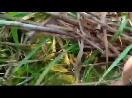 NOVO NAVELI BAHU KO KHET ME LAJA KE CHODA SASUR KE BHAI NE 