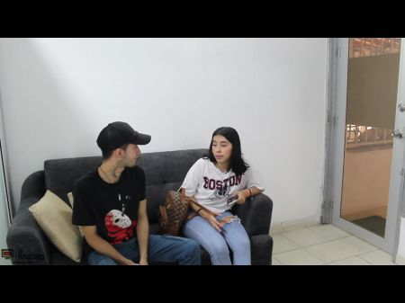 用账单帮助我的邻居，以换取我在西班牙语中给我一个暨猫他妈的色情