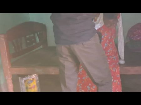 Дези деревня жена трахается в киске с большим членом 