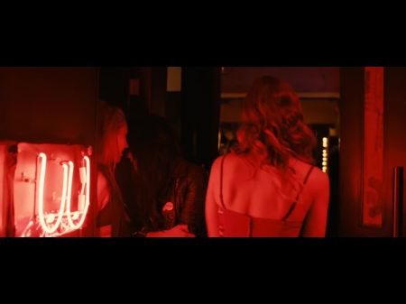 الكندية المثيرة تحت فمها (2016) FHD 