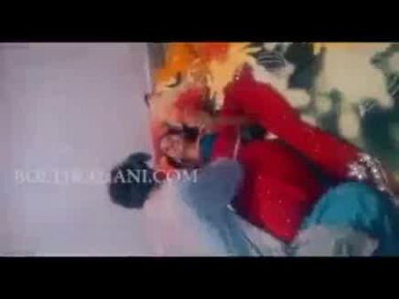 Bhabhi ko dudh se nehla ke pel diya 