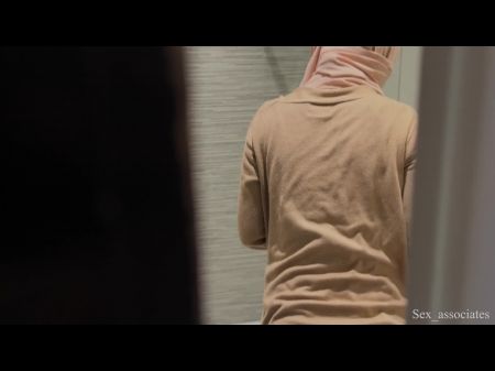 Teilen Sie ein Bett mit meiner schüchternen arabischen Stiefe 