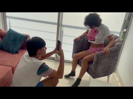 如果你不操我，我会告诉我的继父，你用我的照片自慰。 