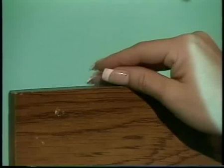 Riesige Breast Babe Bekommt Ihre Süße, Geile Muschi Auf Das Bett 