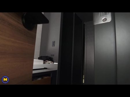 Sexo familiar tabú con maduros de Japón 