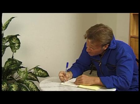 Handwerkrechnung Wird Mit Blasen Und Einem Fick Bezahlt 
