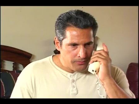18 Schöner Babysitter Bringt Ihren Anus Vom Vater 