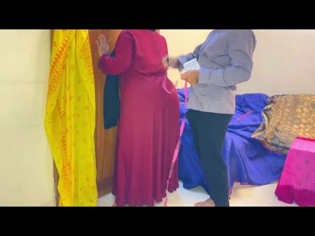 (Darji indiano) alfaiate ne badi gand wali ayesha tia ko thapa thap choda desi Big trust tia fodida por alfaiate in shop (parte 2) 
