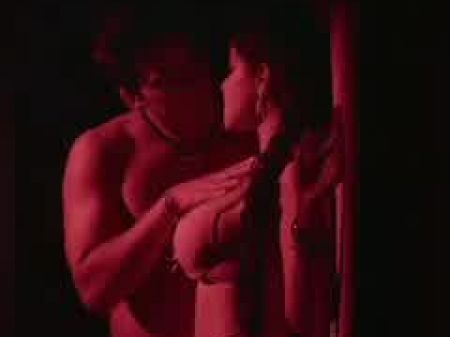 Enjoy - Dhinchak Pati K Liye Patni Ka Samarpan , Hui Nangi