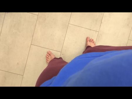 顽皮的继母获得母亲节按摩POV 