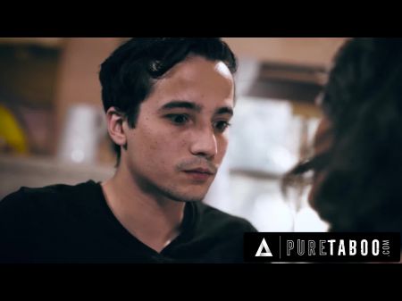 Секс голодал милф, Крисси Линн обманывает ее мужа с певитом подростка подростка 