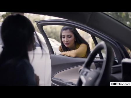 يتحول البلطجة إلى كابوس عاهرة مثليه 