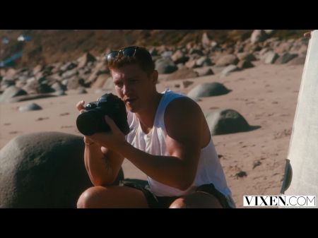 Bodacious Blonde Model Blake Seduces Photographer