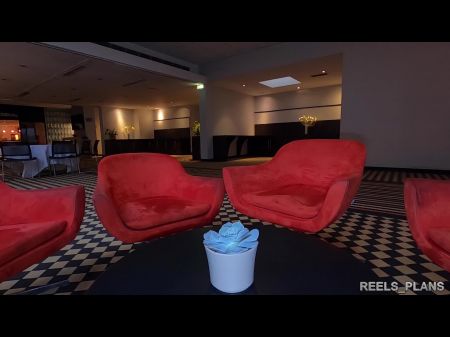 Um jovem fã espanhol do Real Madrid é batido nos banheiros e em um corredor por 2 estranhos 