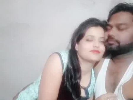 Деву Дези должна смотреть индийский хинди Бхабхи 