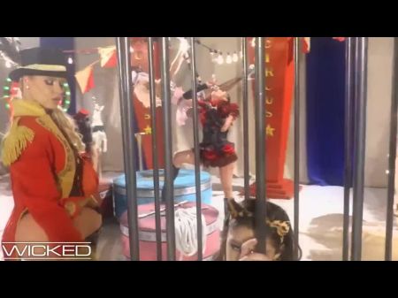 Lesbiana Pornstar Circus Orgy 