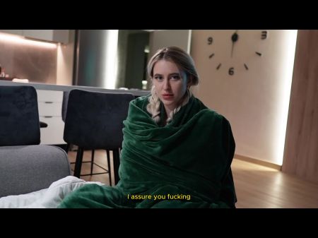 与Stepister一起度假时共享床。她很害怕，暨在内裤上... 