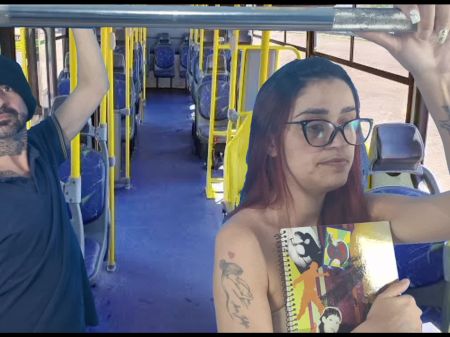 Un Extraño Me Transportó En El Transporte Y Todavía Entré En Mi Trasero Haciéndome Todo Cremoso 