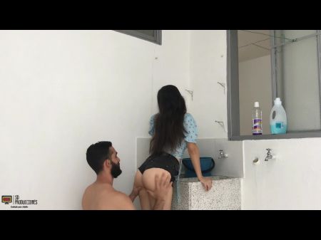 Follando a mi hermanastra en el patio de la casa en una soleada mañana cum nalgas porno en español 