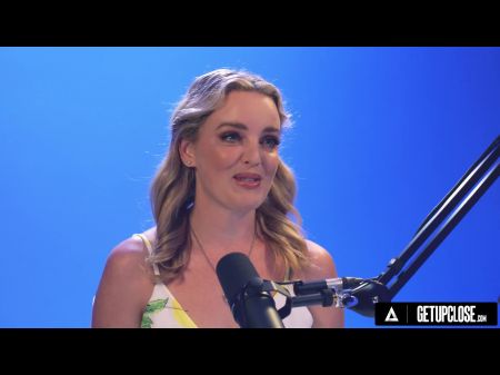 De Cerca, Cómo El Orgasmo De Las Mujeres Con La Hermosa Escena Completa De La Masturbación Femenina De Charlie Forde 