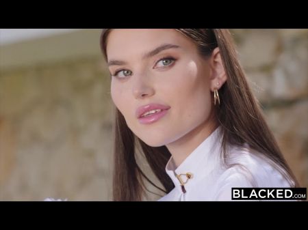 مارس الجنس من قبل الأسود Bosslady MILF Brandi يأخذ 2 بي بي سي في الفندق 