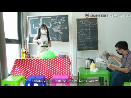 亚洲可爱的女孩铁杆在零食店里被stepuncle搞砸