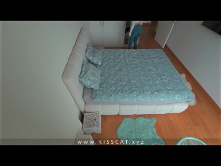 Непослушный отчим сын снимал секс с мачерой мамой в общей кровати для друга трахнуть с горячей мачешей матерью 