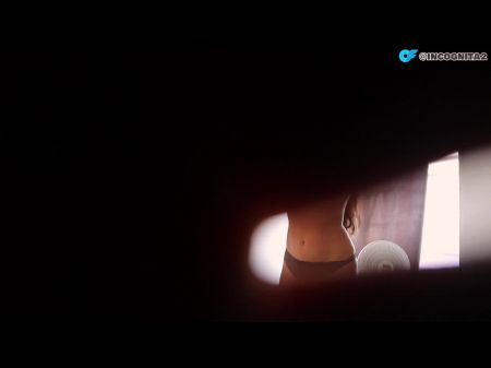 Mi Hermanastra Viene A Visitar Y Come Un Poco De Mi Polla 