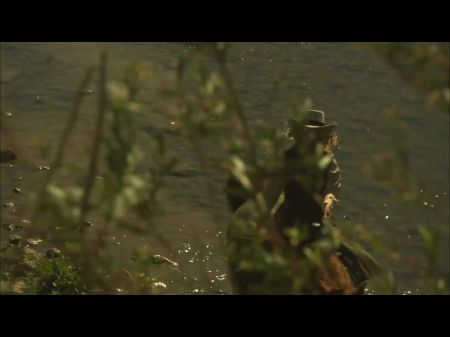 Railing Horses And Pulverizing On A Farm – Femmes In Milky !