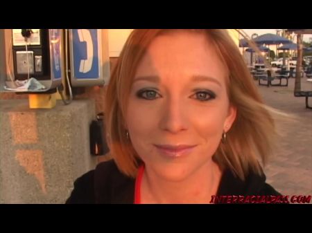 Chica De Al Lado, Alexa Recibe El Doble Del Coño Golpeando 