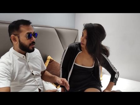一个男人欺骗了desi女孩使自己失明。印度