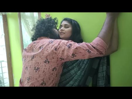 Vaishnavy و Sharun Raj Saree Navel Romance ، الرومانسية الساري ، الرومانسية السرة مع Probs Press و Kising Romance ، الرومانسية 