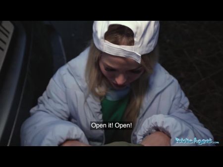 هل تريد أن ترى Tacos XXX محاكاة ساخرة 18 عامًا من النادلة الشقراء 