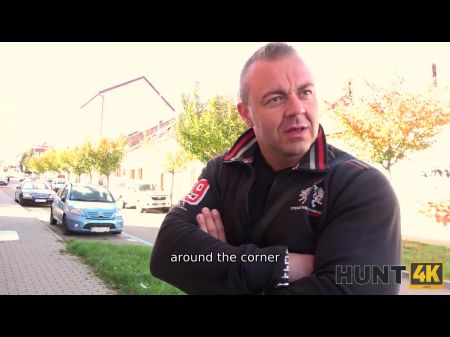 Hunt4k. Мужчина соблазняет большую женщину, чтобы дурачиться с парнем 