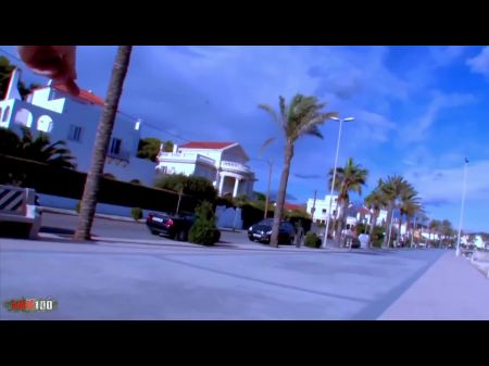 Aprieto el culo de la belleza asiática Sharon Lee y la hago chorrear como una puta 