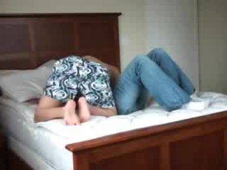 Жена изменяет своему мужу 