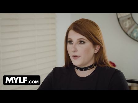 Heiße Milf Und Ihre Stieftochter Kommen Zusammen, Um Körper Auszutauschen 