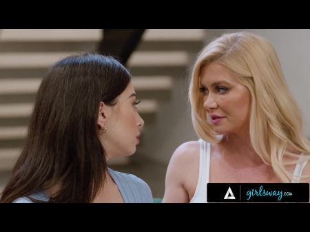 Cougar & Stepdaughter Chloe Surreal Get Individual After Coming Out As Lesbians