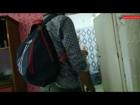 Mera Hotwife Ko AC Mecanique Ne Choda Desi Hotwife Sex 