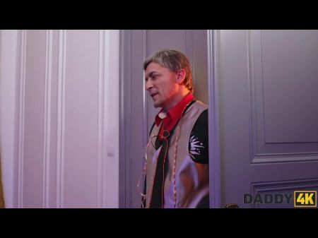 Daddy4k. El Cuerpo De Jennifer 