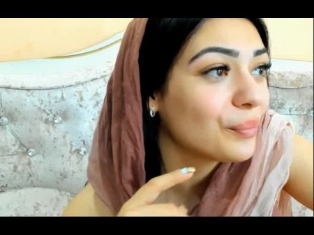 Big-titted Arab Dame Frigs Her Pilose Poon