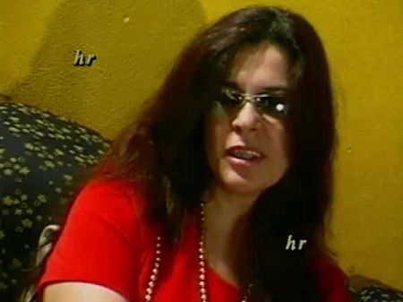 El sexo secreto de los 90 en italiano con esposas exhibicionistas #3 