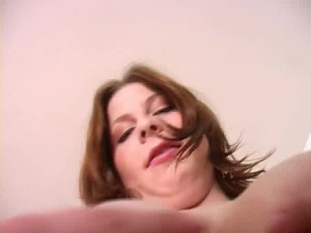 Chubby Babe Testet Großer Schwarzer Penis 