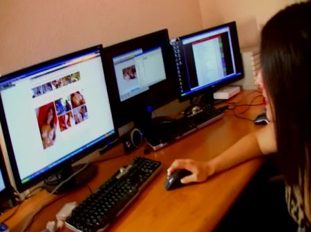 ذهبت للبحث عن امرأة لتمارس الجنس مع $$$ في المطار وننظر إلى ما وجدته ... الجنس الهواة 