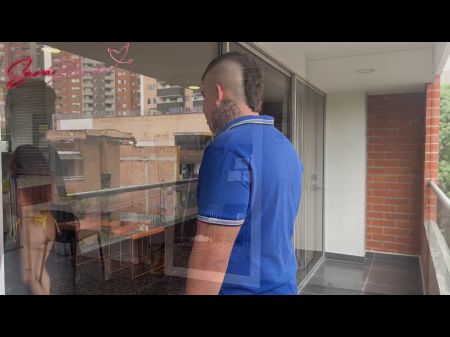 我操我在我作弊的丈夫萨拉·金发面前在Instagram上遇到的一个男人