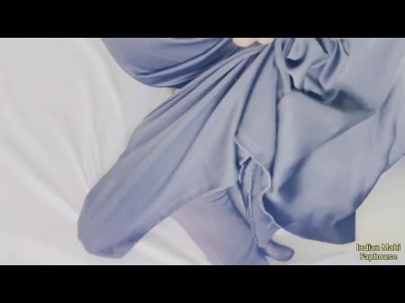 Desi年轻作弊的妻子Shabana Bhabhi穿着Abaya Hijab他妈的铁杆印度男孩