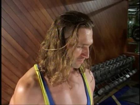 性感而想要的乌木荡妇在仓库里被白鸡巴撞了