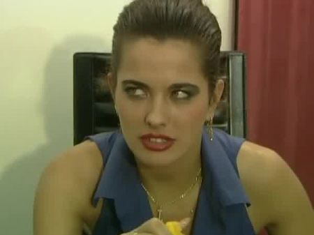 Una Fabulosa Dama Alemana Se Enoja Y Se Follan Por Dos Pollas Duras 