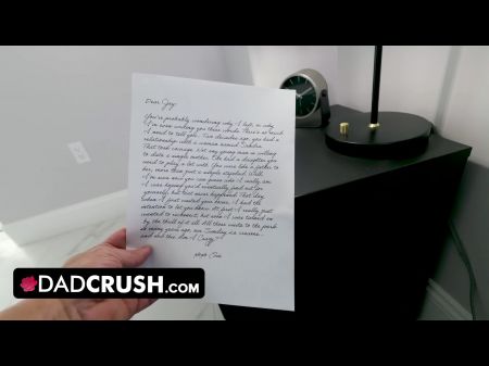 impresionante adolescente con culo increíble y tetas naturales golpean a su arrendador, que también es su padrastro 