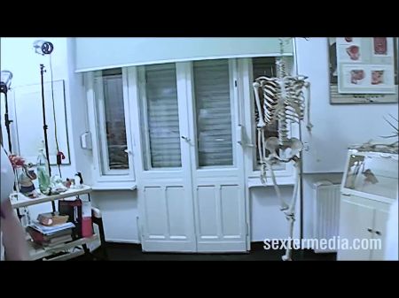 Nicole y el viejo médico 